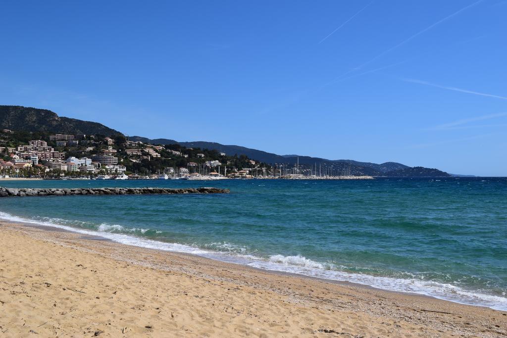 " Au Morgan De Vous " Lägenhet Le Lavandou Exteriör bild